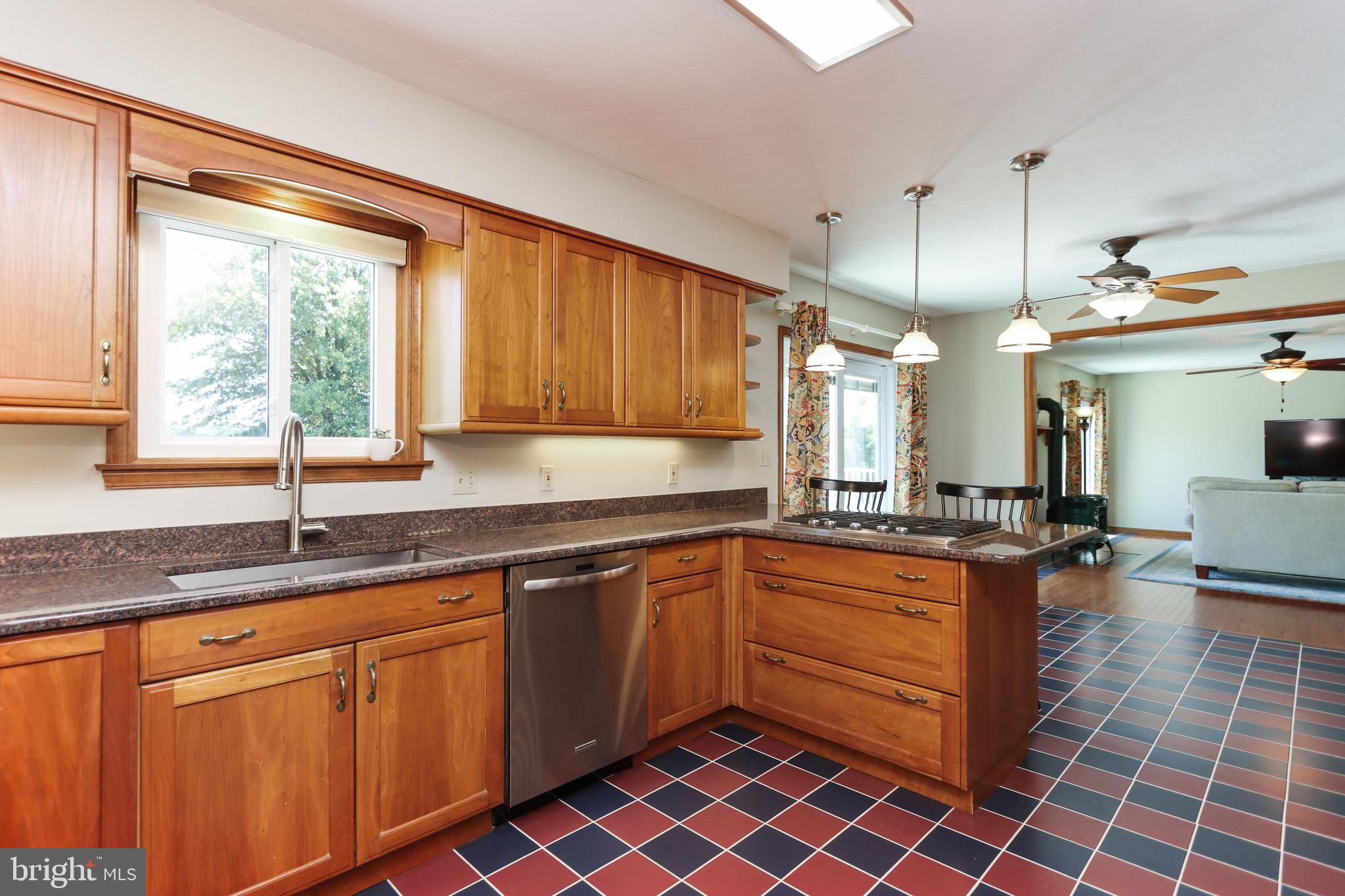 4535 Wentz Road Manchester, MD 21102 - Photo 22 of 55 Kitchen, View 7
