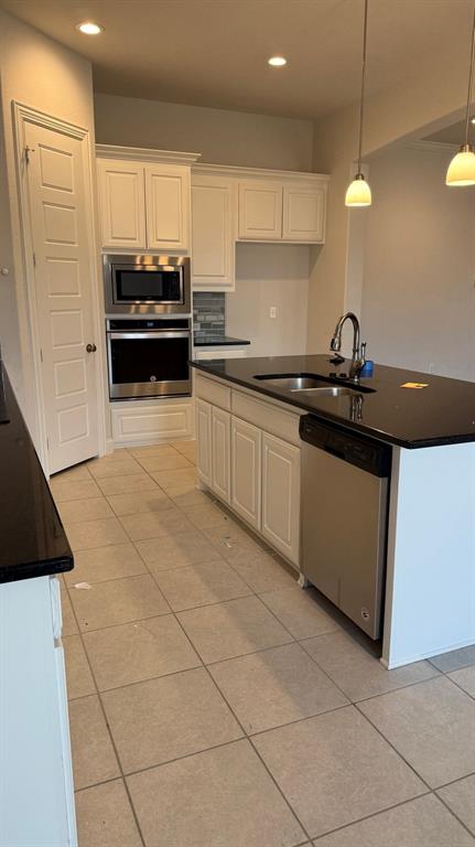 805 Rustic Trail Midlothian, TX 76065 - Photo 3 of 12