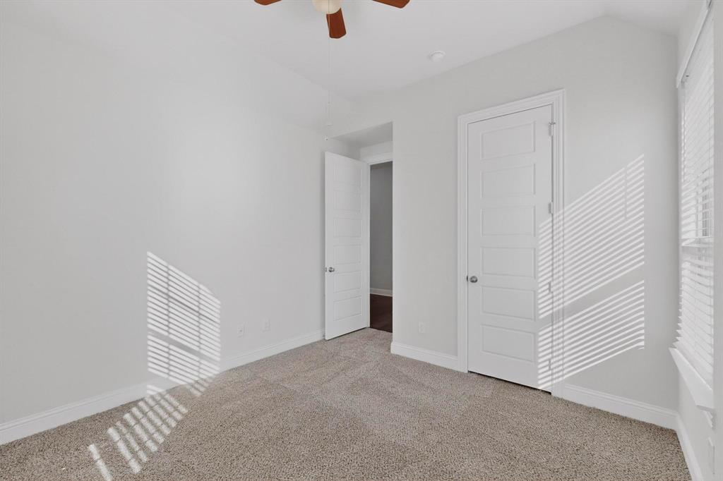 805 Rustic Trail Midlothian, TX 76065 - Photo 31 of 40 a view of an empty room