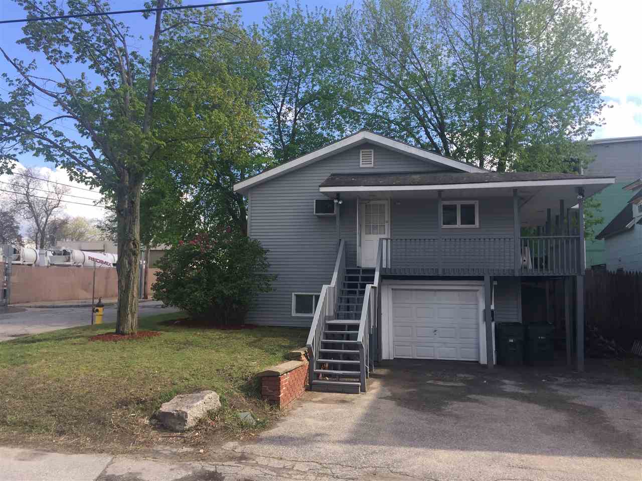 112 Calef Road Manchester, NH 03103 - Photo 22 of 28