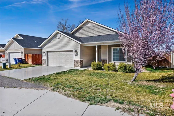 $385,000 | 947 Americana Circle, Twin Falls, ID 83301