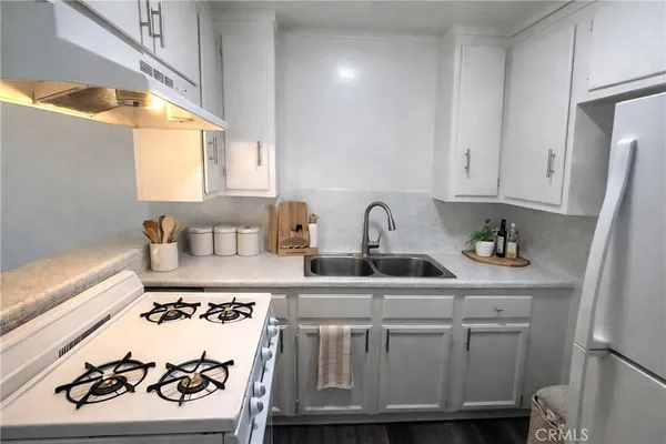 $3,395 | 12437 Harris Avenue, Unit C, Lynwood, CA 90262