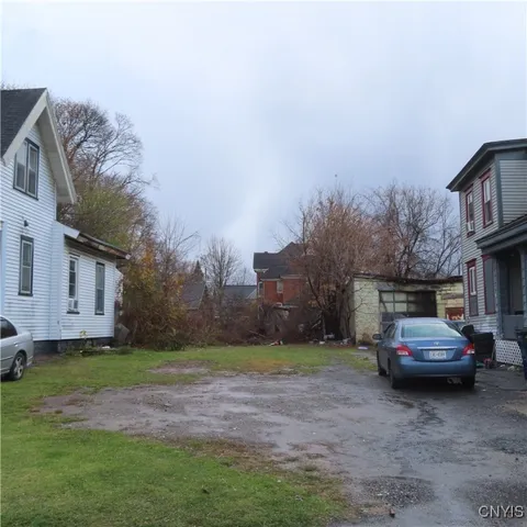 $12,000 | 447 Shonnard Street, Syracuse, NY 13204