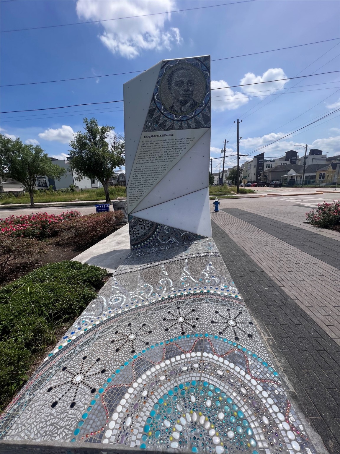 2412 Stuart Street Houston, TX 77004 - Photo 23 of 32 a view of an outdoor space