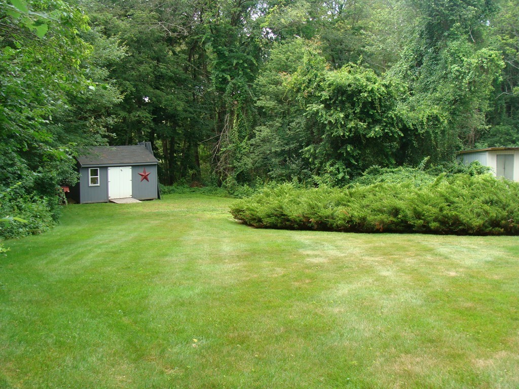 42 Colrain Road Topsfield, MA 01983 - Photo 22 of 25 Gallery Image 22