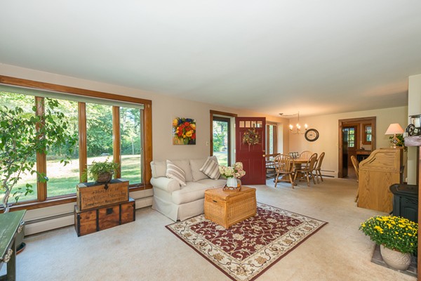 42 Colrain Road Topsfield, MA 01983 - Photo 8 of 25 Gallery Image 8