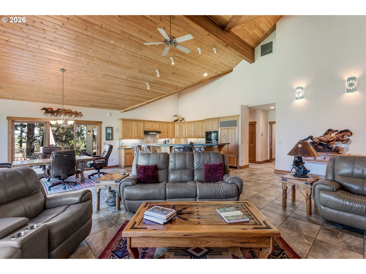 64464 Collins Road Bend, OR 97703 - Photo 6 of 48