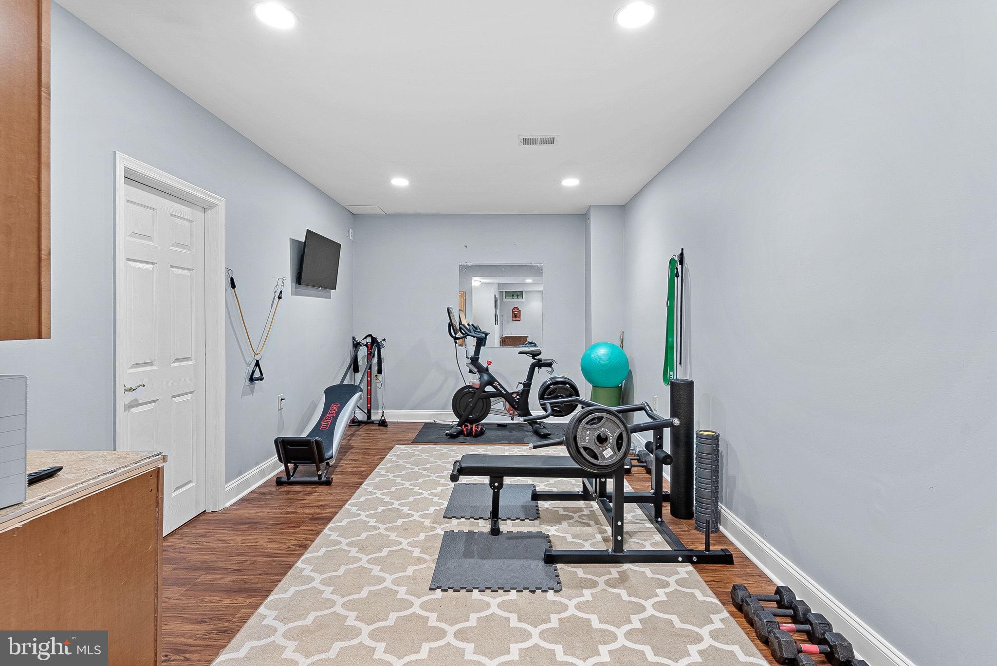 16534 Goldencrest Circle Purcellville, VA 20132 - Photo 77 of 117 Gallery Image 77
