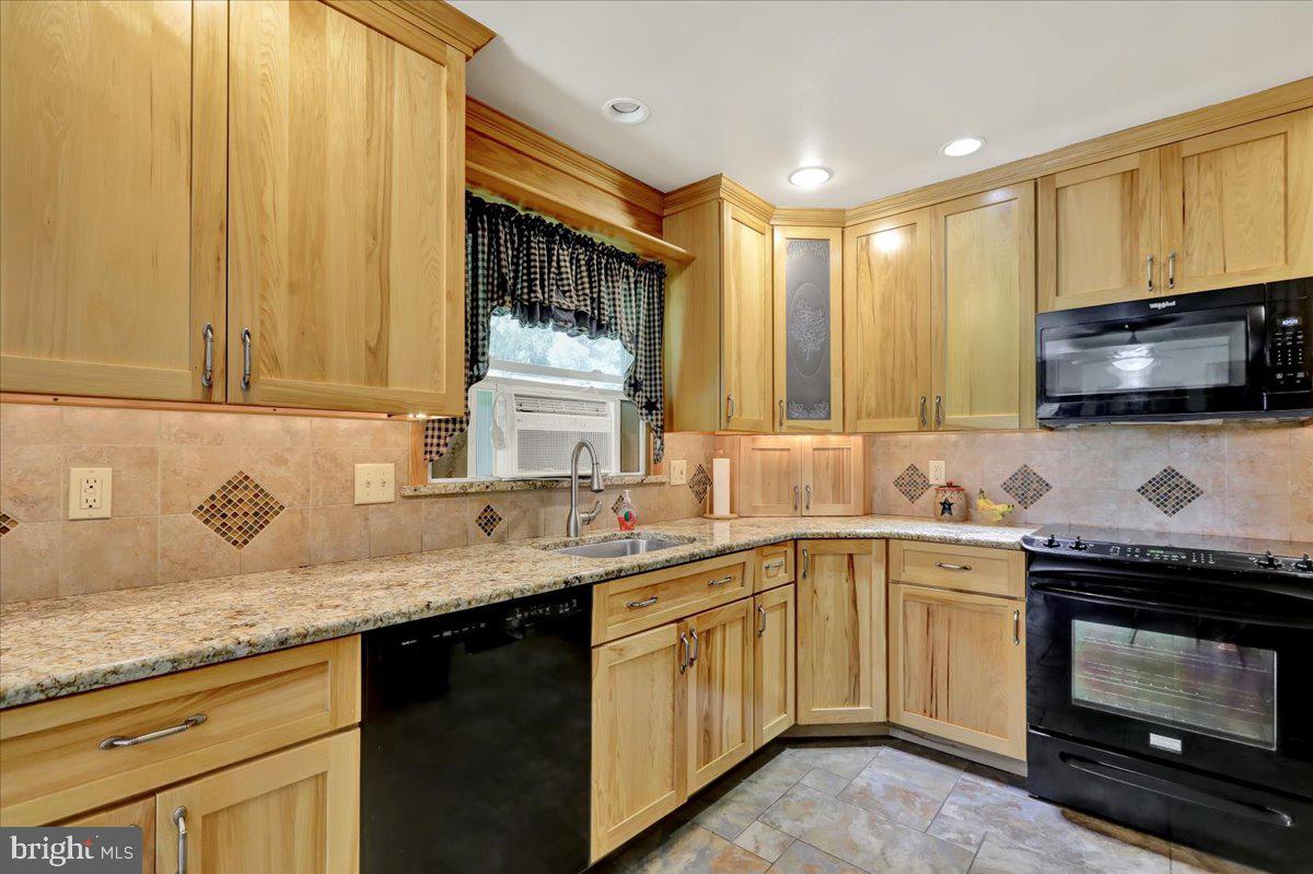 570 Walnut Road Birdsboro, PA 19508 - Photo 11 of 49 Gallery Image 11