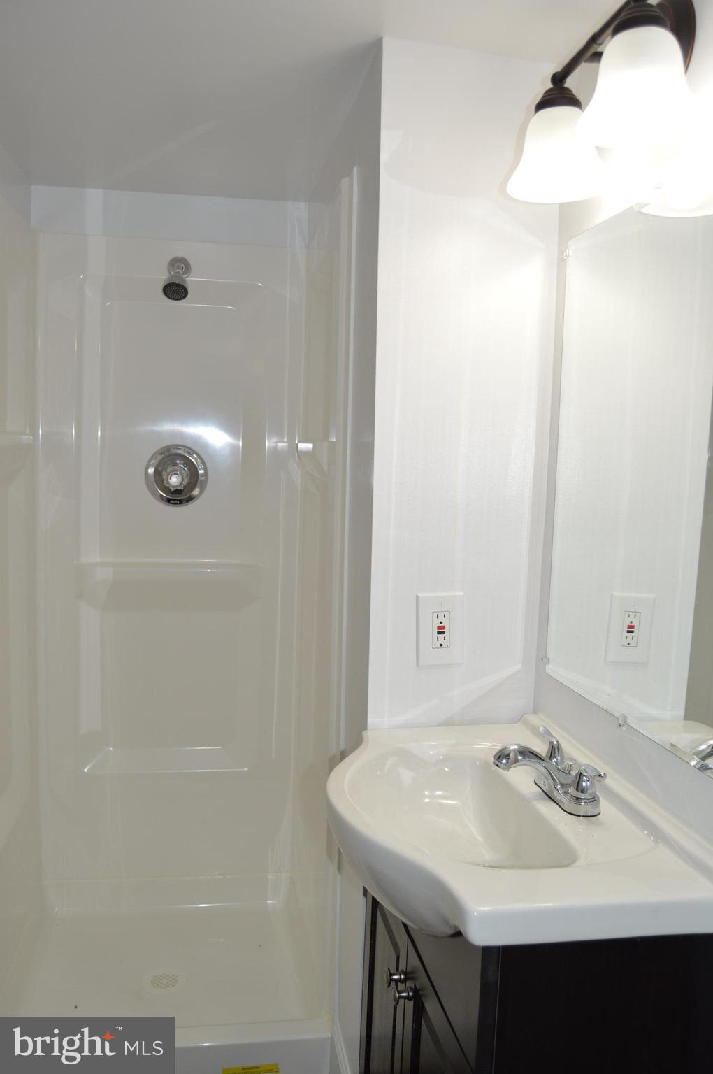 1951 Church Road Baltimore, MD 21222 - Photo 22 of 30 Bath