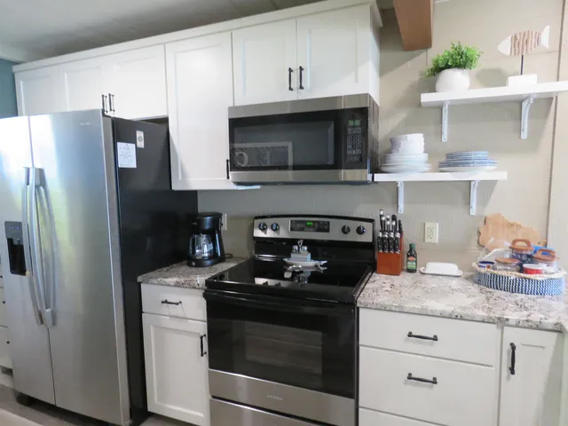 $479,000 | W10397 Blackhawk Trail, Fox Lake, WI 53933