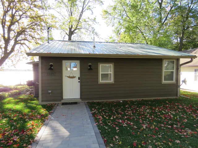 $479,000 | W10397 Blackhawk Trail, Fox Lake, WI 53933