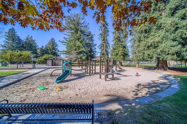 a view of a tennis court