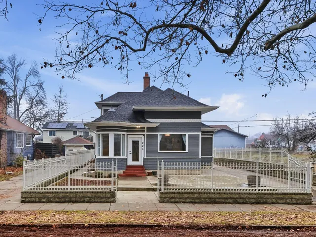 $379,000 | 223 East Lacrosse Avenue, Spokane, WA 99207