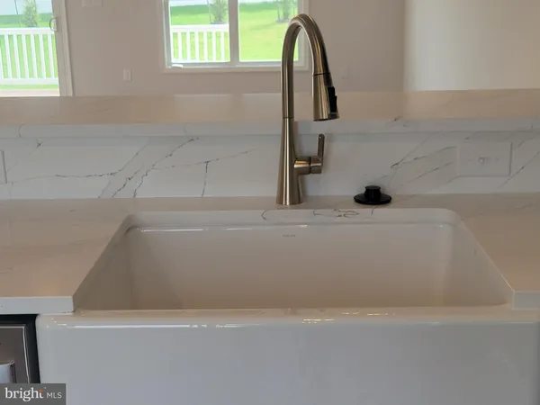 $2,500 | 328 West 11th Street, Front Royal, VA 22630