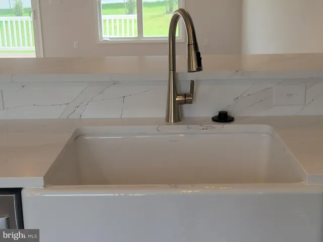 $2,500 | 328 West 11th Street, Front Royal, VA 22630