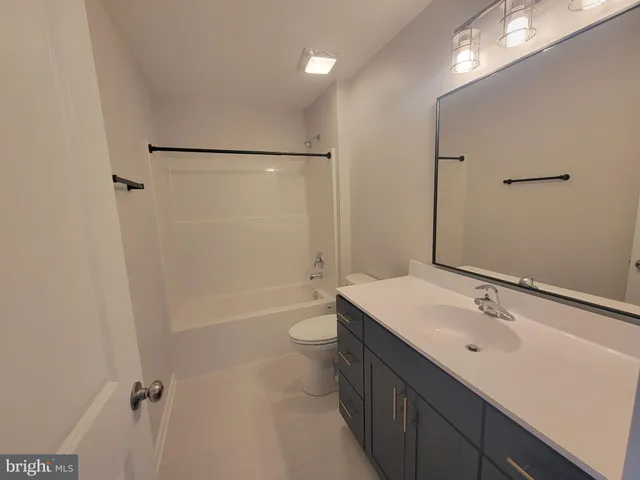 $2,500 | 328 West 11th Street, Front Royal, VA 22630