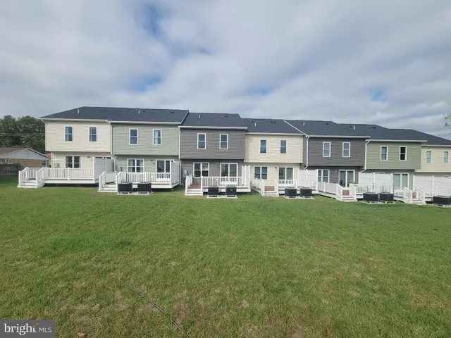 $2,500 | 328 West 11th Street, Front Royal, VA 22630