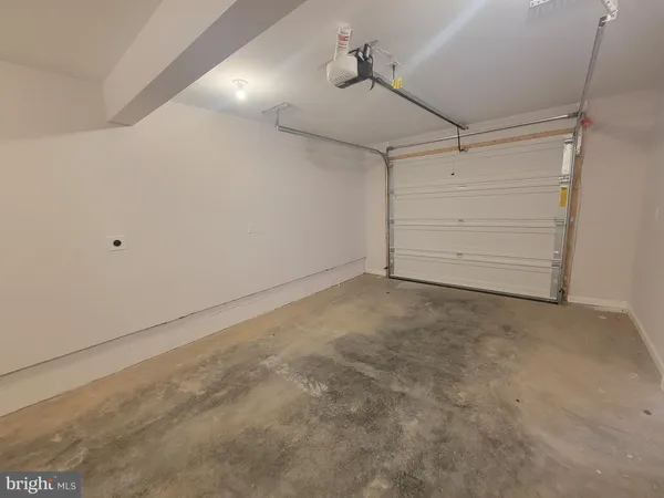 $2,500 | 328 West 11th Street, Front Royal, VA 22630