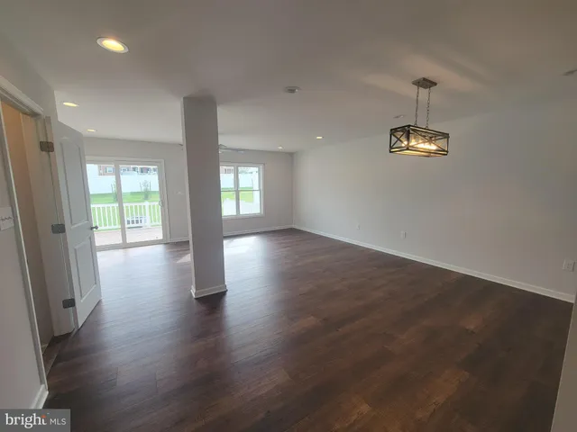 $2,500 | 328 West 11th Street, Front Royal, VA 22630