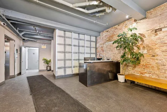 $1,320,000 | 57 Front Street, Unit 604 | DUMBO