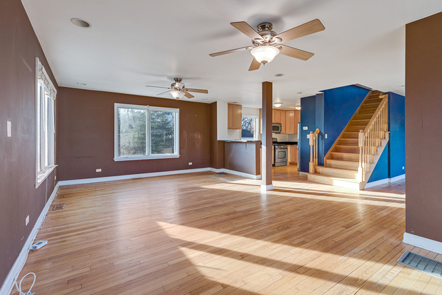 942 Meadow Road Northbrook, IL 60062 - Photo 4 of 19