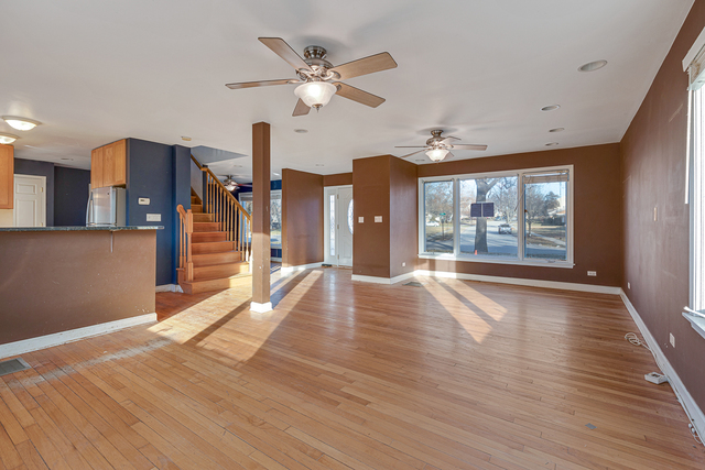 942 Meadow Road Northbrook, IL 60062 - Photo 7 of 19