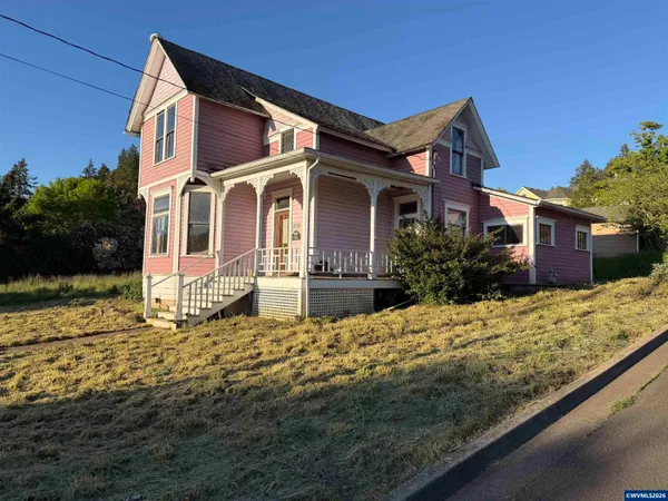 $250,000 | 804 North Main Street, Brownsville, OR 97327
