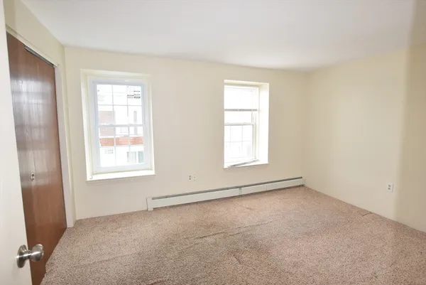 $2,300 | 1245 Pawtucket Boulevard, Unit 4, Lowell, MA 01854