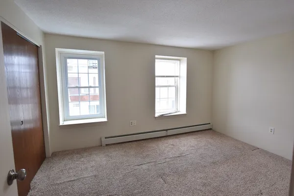 $2,300 | 1245 Pawtucket Boulevard, Unit 4, Lowell, MA 01854