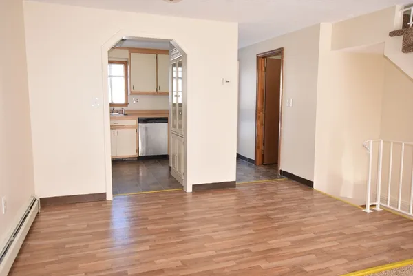 $2,300 | 1245 Pawtucket Boulevard, Unit 4, Lowell, MA 01854