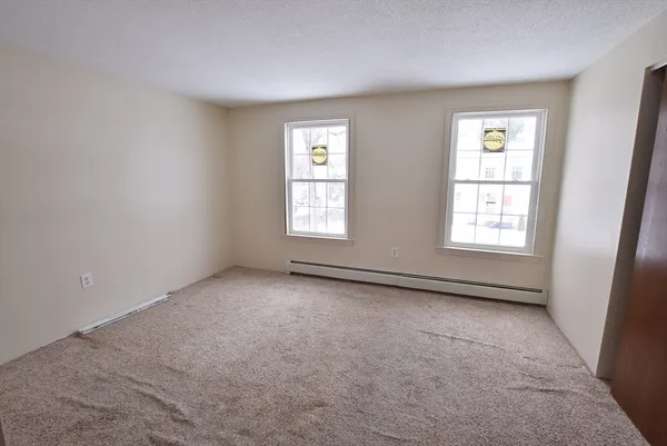 $2,300 | 1245 Pawtucket Boulevard, Unit 4, Lowell, MA 01854