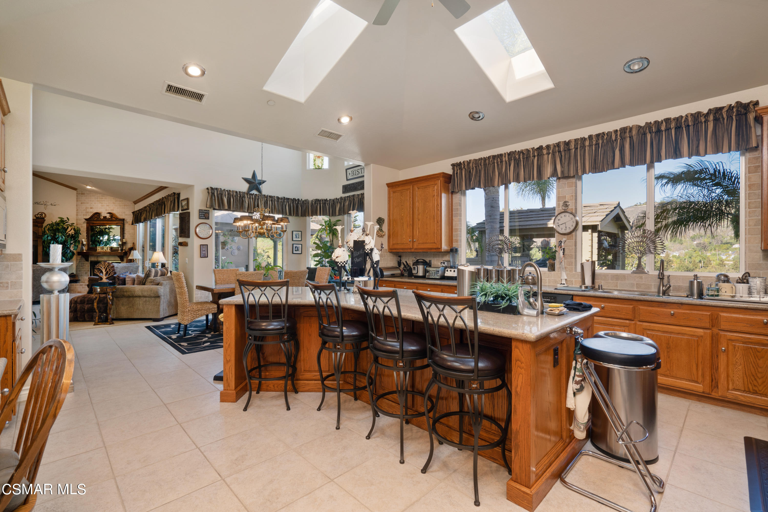 11951 Pradera Road Camarillo, CA 93012 - Photo 20 of 63 20_10153454_132791_132791-EI-120