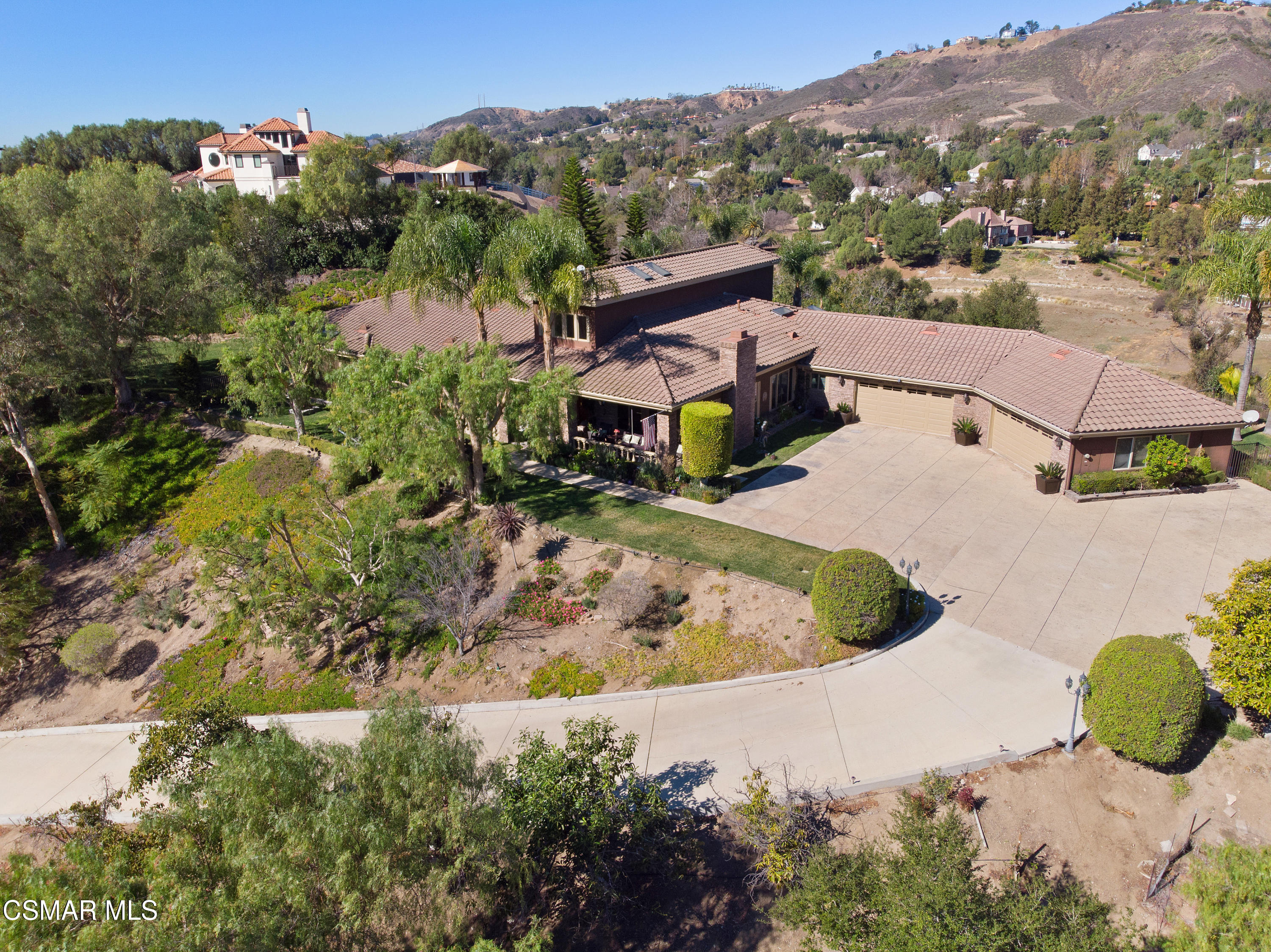 11951 Pradera Road Camarillo, CA 93012 - Photo 3 of 63 60_10153500_132791_132791-EI-160