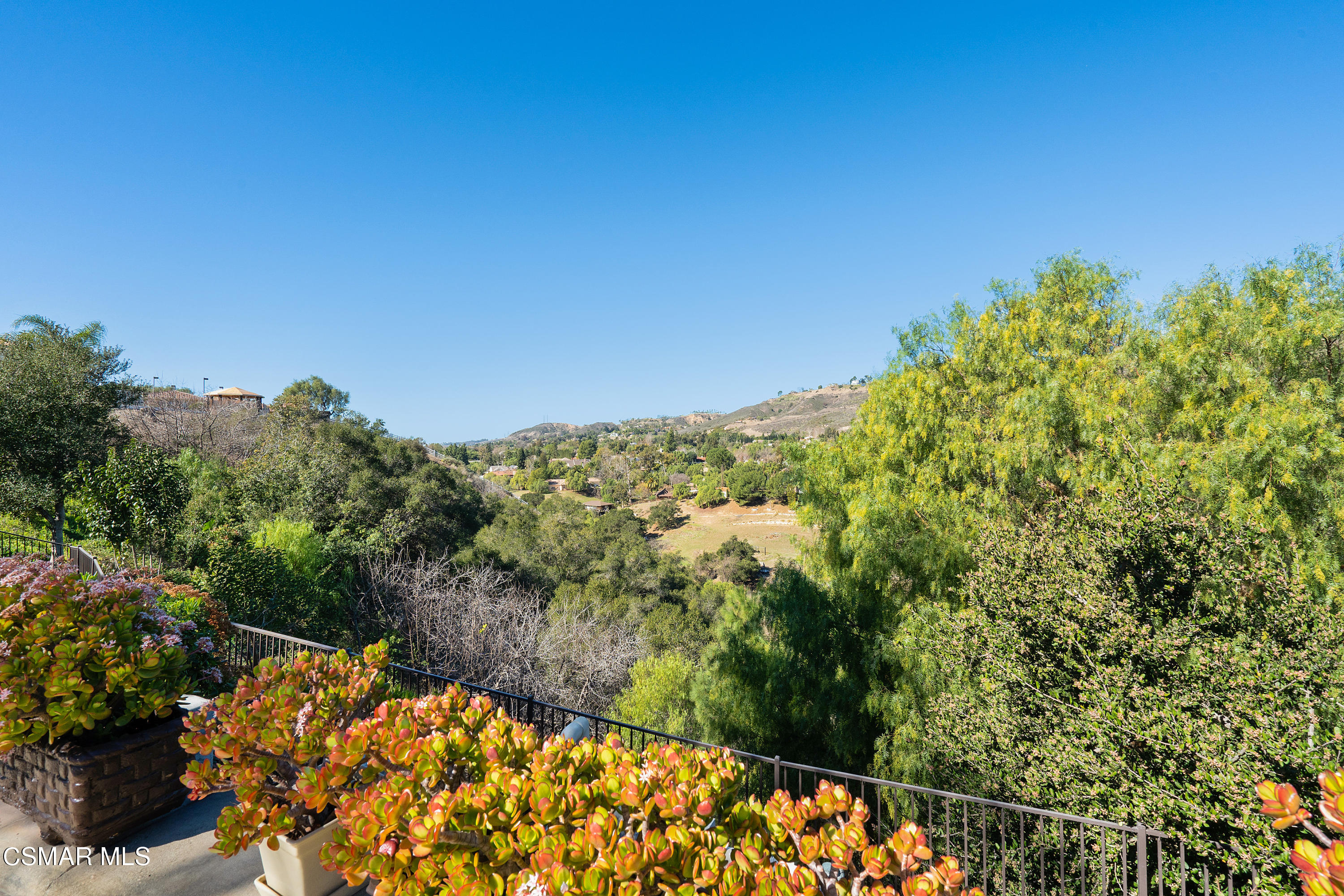 11951 Pradera Road Camarillo, CA 93012 - Photo 50 of 63 54_10153498_132791_132791-EI-154