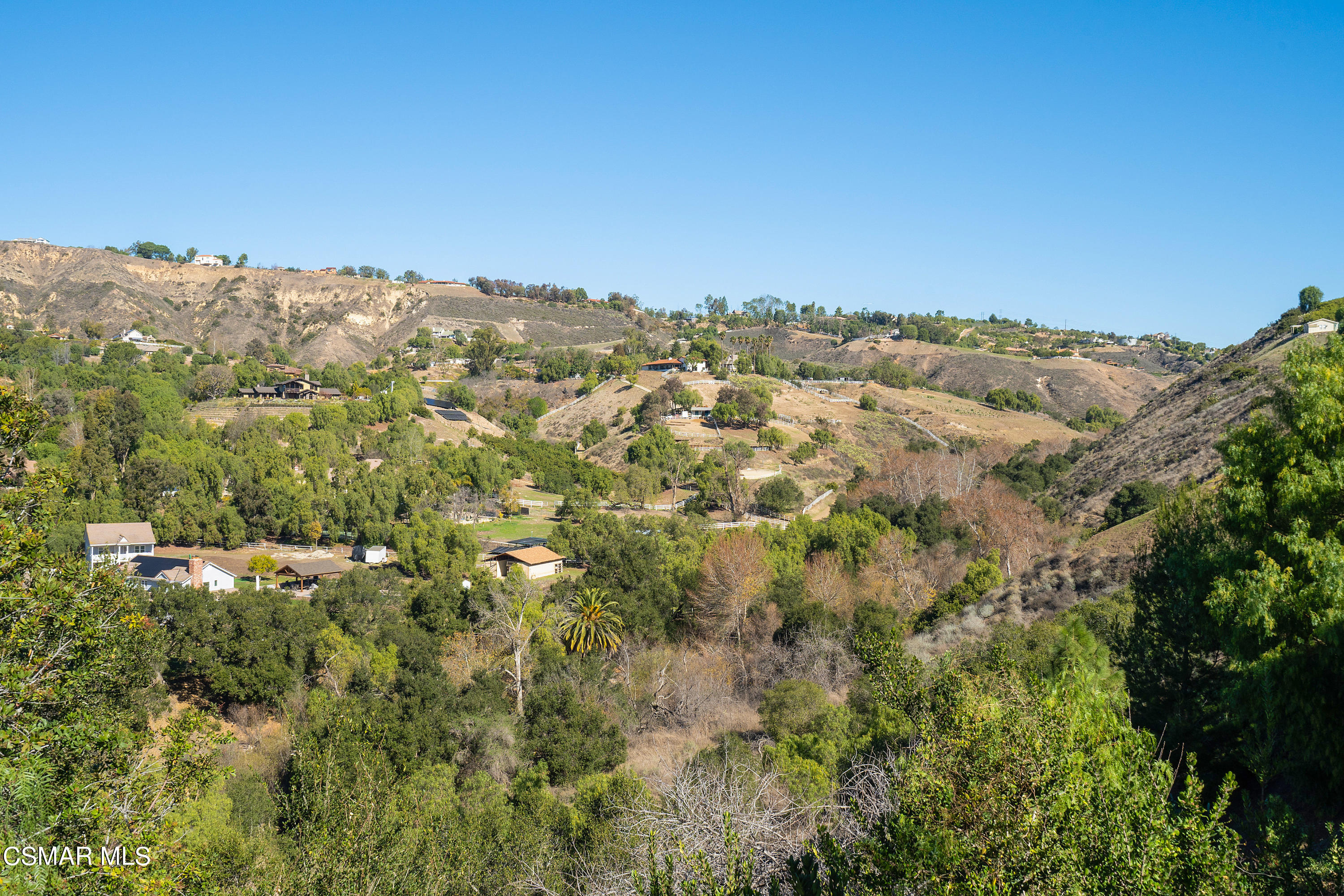 11951 Pradera Road Camarillo, CA 93012 - Photo 51 of 63 47_10153488_132791_132791-EI-147