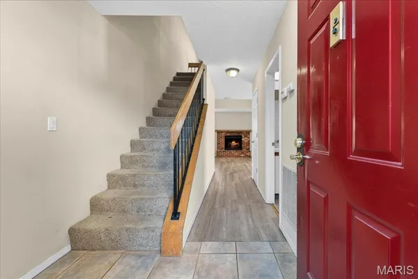 $194,900 | 352 Windsor Place, Unit B, St. Peters, MO 63376