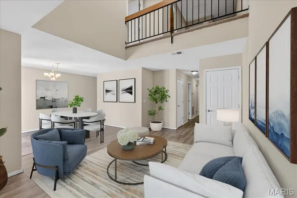 $194,900 | 352 Windsor Place, Unit B, St. Peters, MO 63376