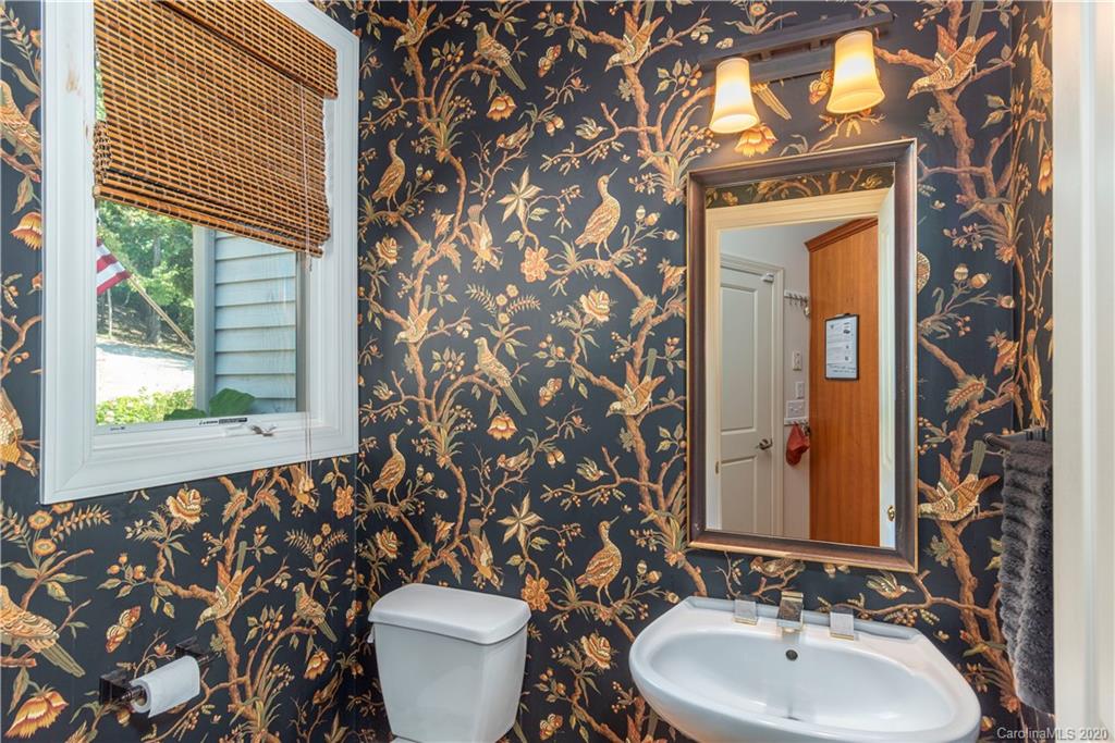 180 Dry Ridge Road Asheville, NC 28804 - Photo 14 of 31 Gallery Image 14