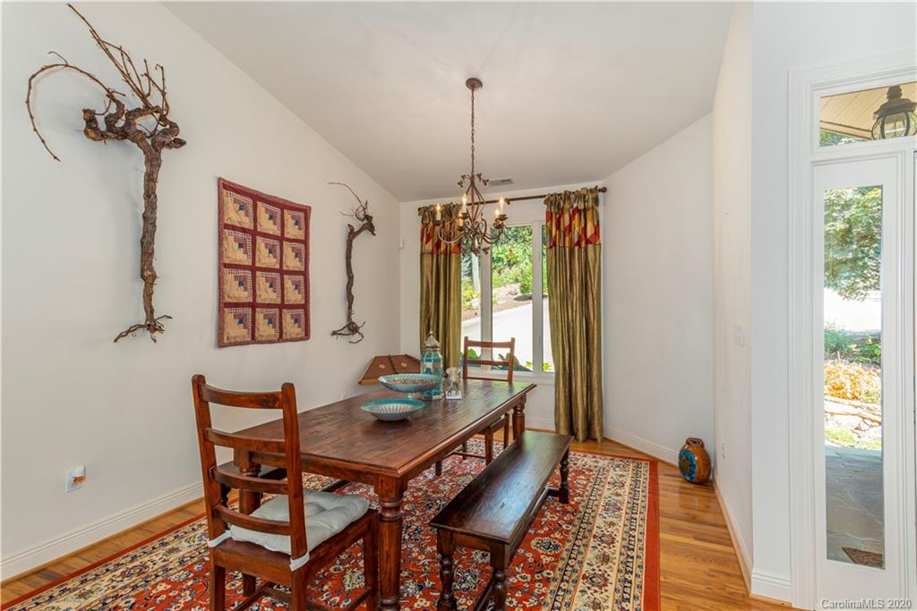 180 Dry Ridge Road Asheville, NC 28804 - Photo 8 of 31 Gallery Image 8