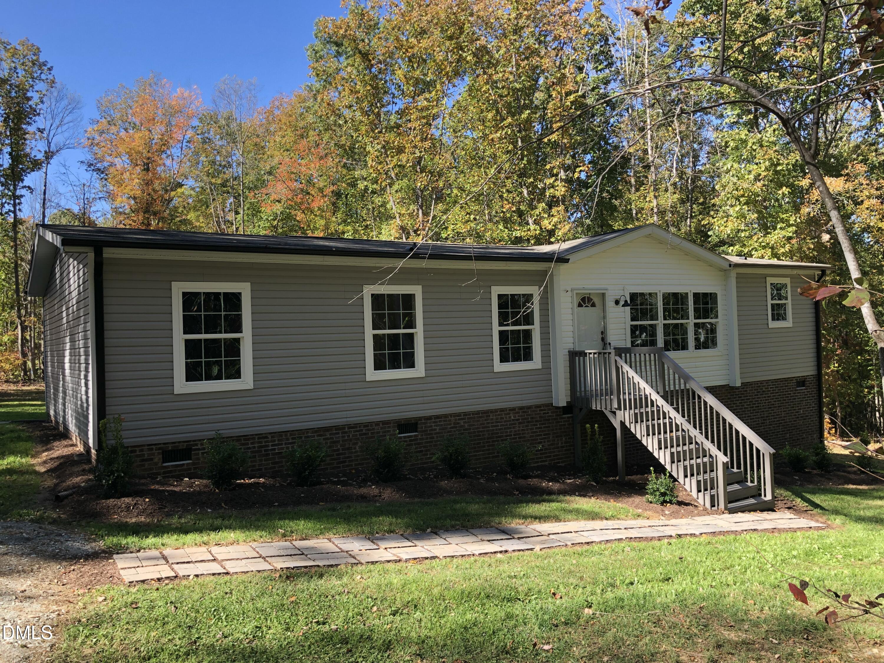 1310 Gillis Road Roxboro, NC 27574 - Photo 4 of 41 front5