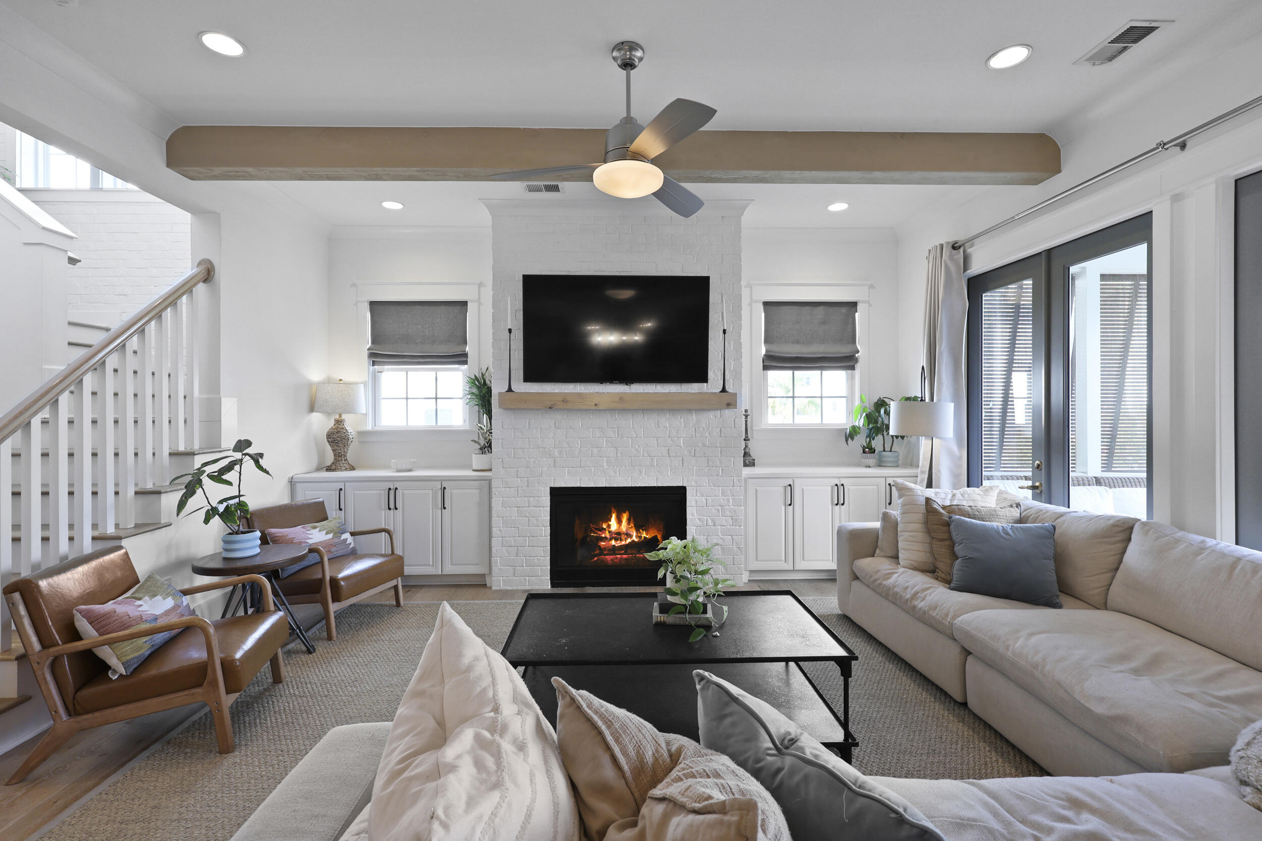 1435 Stratton Place Mount Pleasant, SC 29466 - Photo 10 of 57 Great Room with Gas Log Fireplace