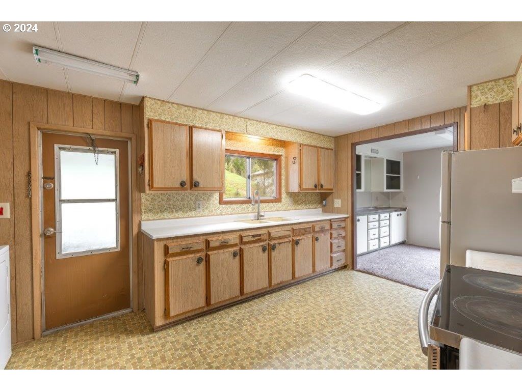 10908 North Myrtle Road Myrtle Creek, OR 97457 - Photo 40 of 43 Gallery Image 40