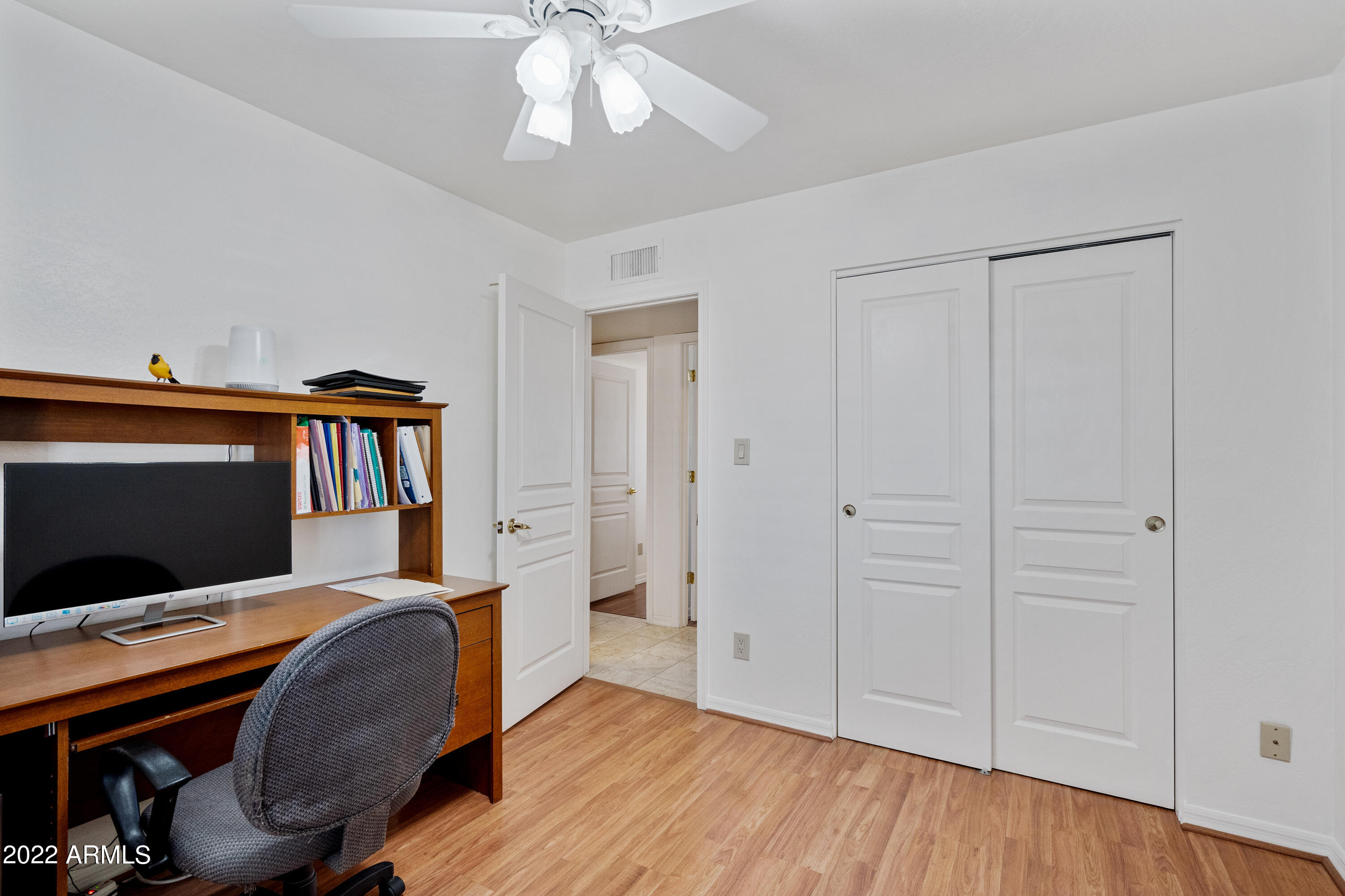 10 East Winged Foot Road Phoenix, AZ 85022 - Photo 17 of 27 N0005944