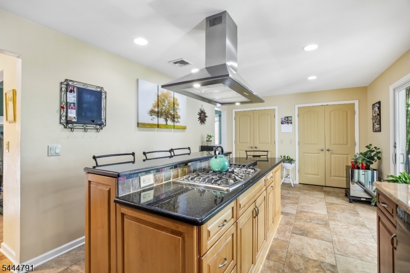 43 Misty Mountain Road Randolph, NJ 07869 - Photo 18 of 37