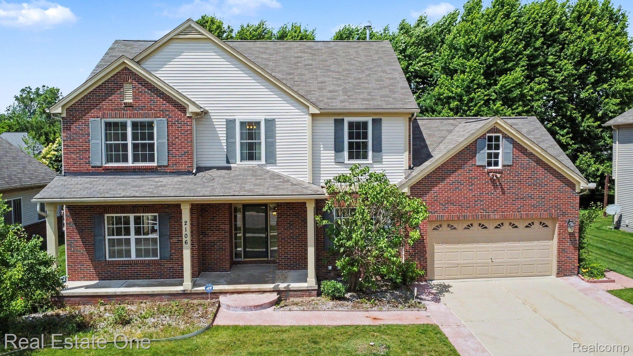 2106 Cattail Circle Rochester, MI 48309 - Photo 3 of 33 003_file_3499.jpg