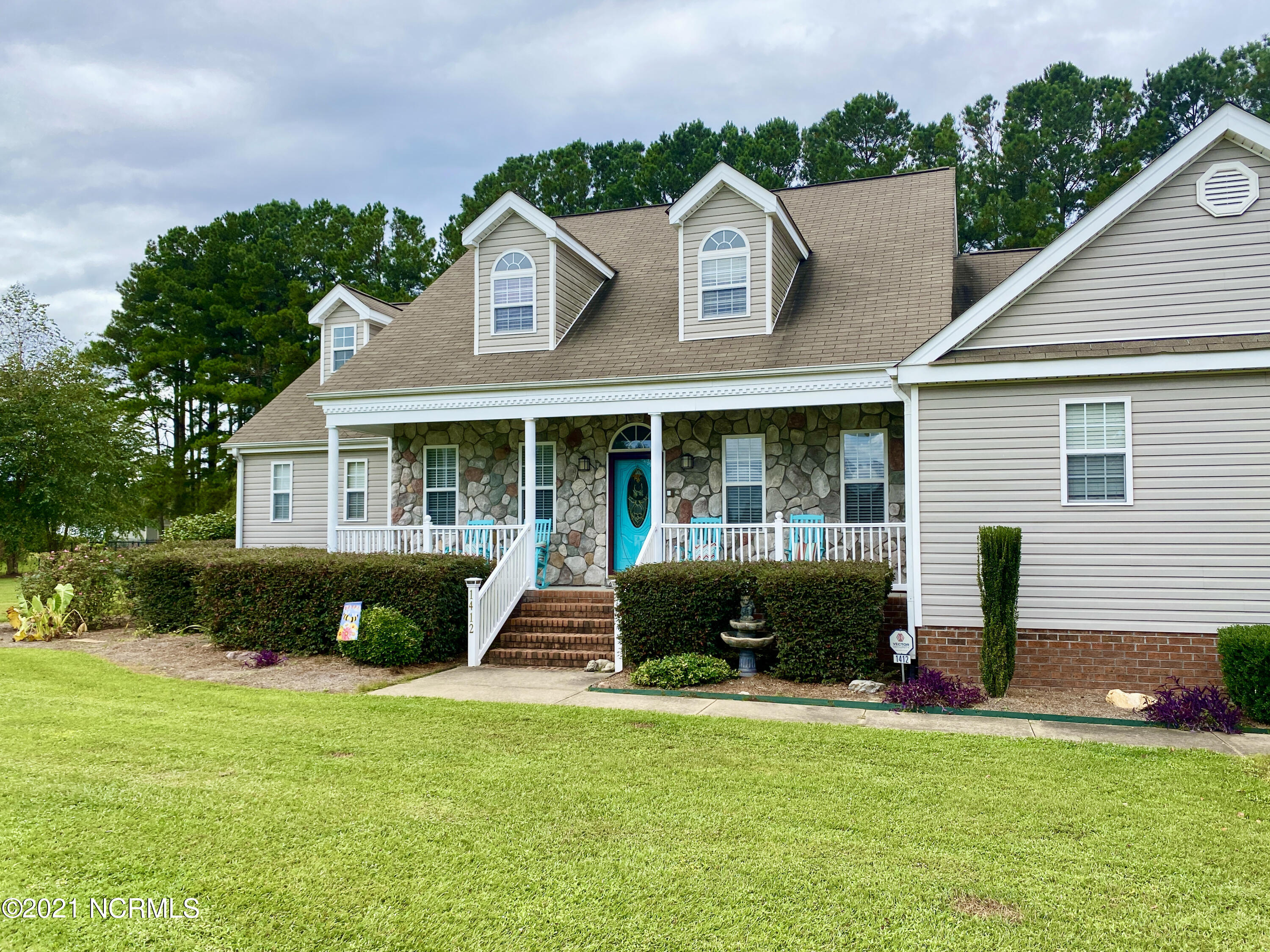 3830 Edwards Road Grimesland, NC 27837 - Photo 3 of 55 C9F7DEBA-33E9-4F7B-BE6F-0D2A00E31A9F_1_2