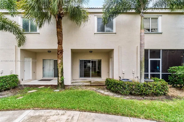 $2,100 | 4990 Palmbrooke Circle, West Palm Beach, FL 33417