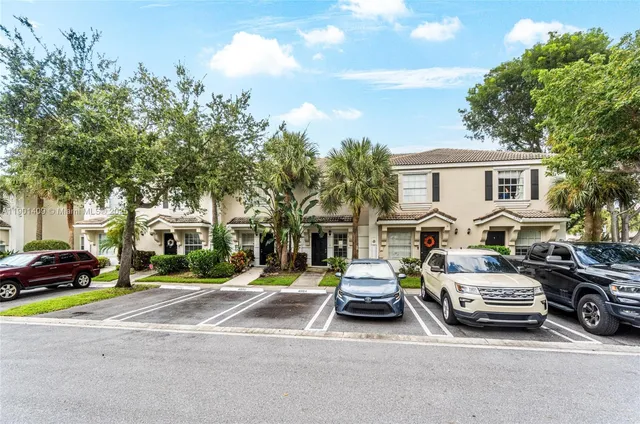 $2,100 | 4990 Palmbrooke Circle, West Palm Beach, FL 33417