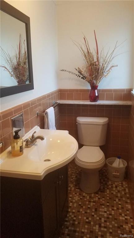 33730 Ryan Road Sterling Heights, MI 48310 - Photo 25 of 27
